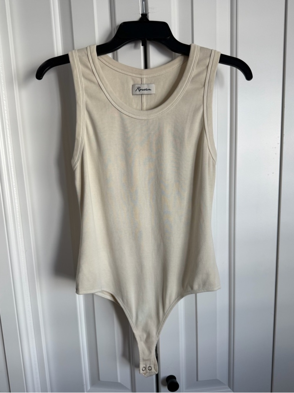 Rowan Cream Ribbed Tank Bodysuit never worn. Size M